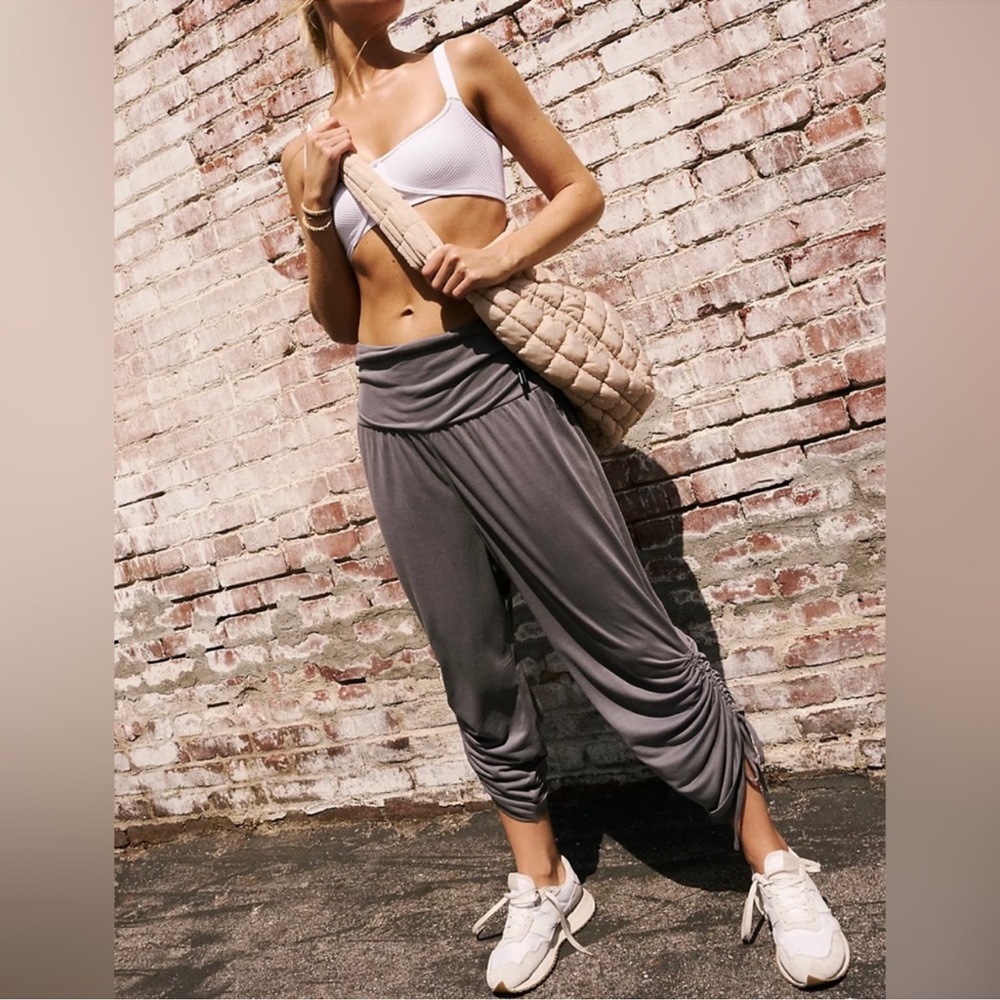 Free People Movement Stylish Pants. Excellent Used Condition.